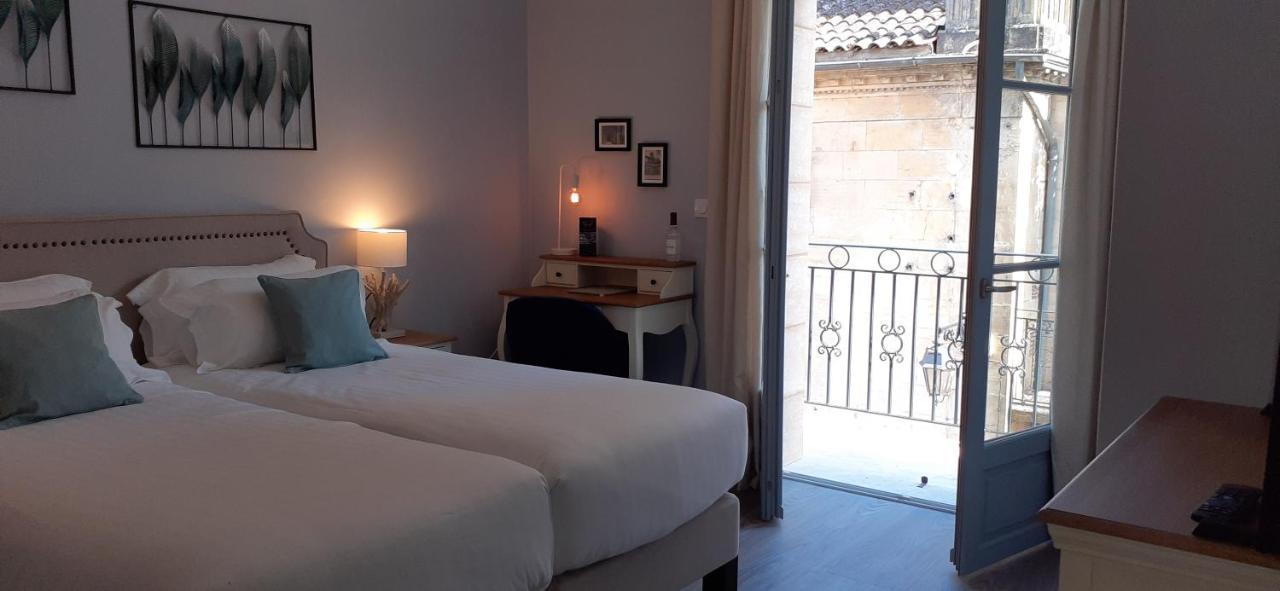 Hotel-Restaurant Des Augustins Saint-Cyprien  Ngoại thất bức ảnh