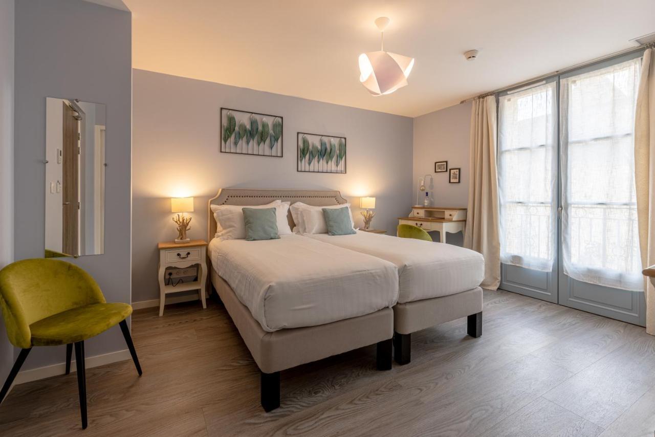 Hotel-Restaurant Des Augustins Saint-Cyprien  Ngoại thất bức ảnh