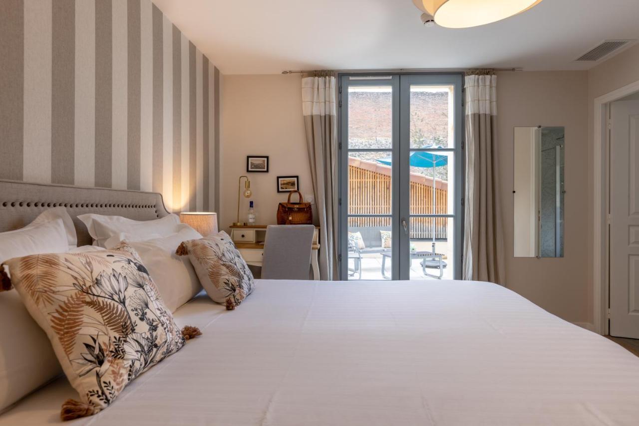 Hotel-Restaurant Des Augustins Saint-Cyprien  Ngoại thất bức ảnh
