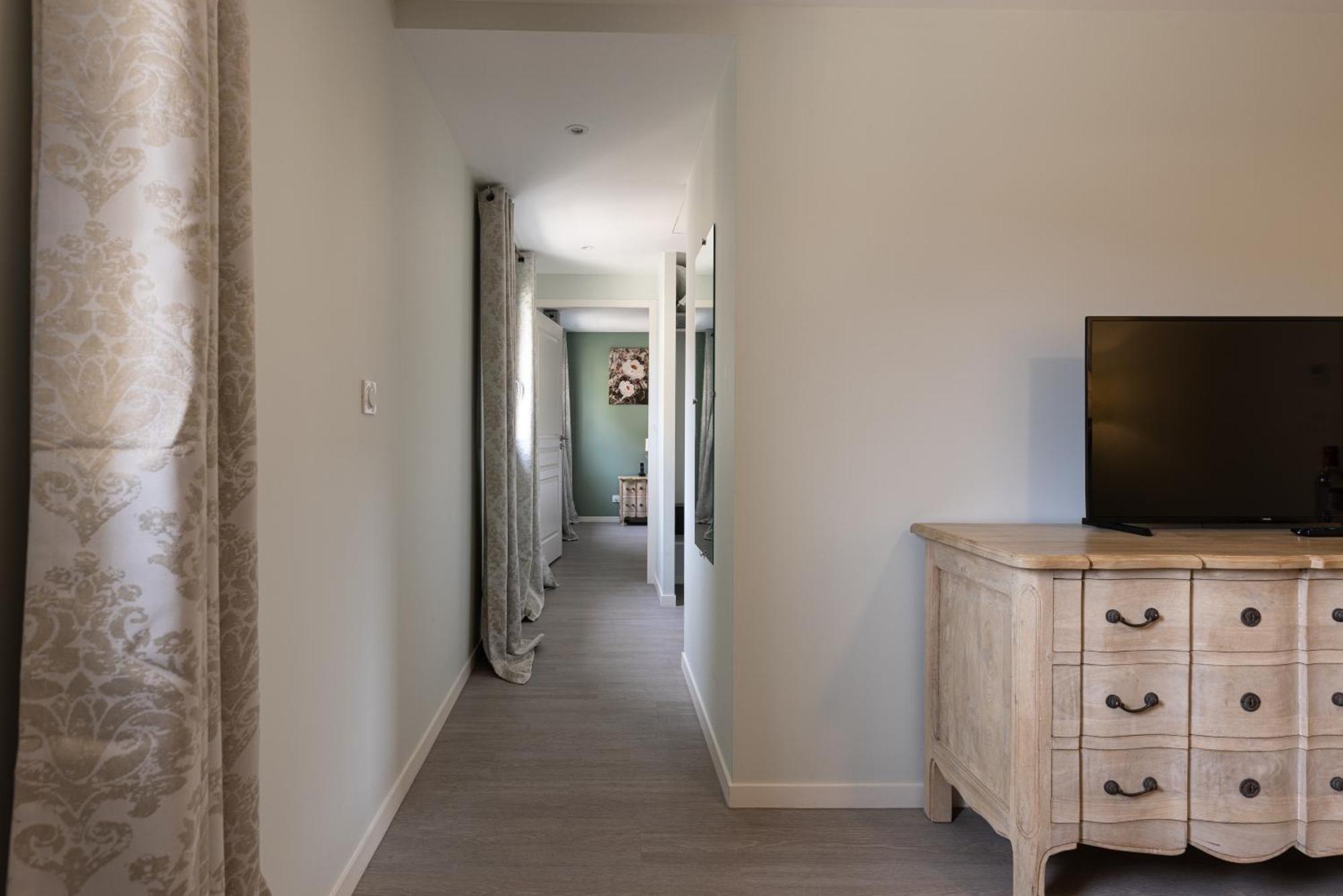 Hotel-Restaurant Des Augustins Saint-Cyprien  Ngoại thất bức ảnh