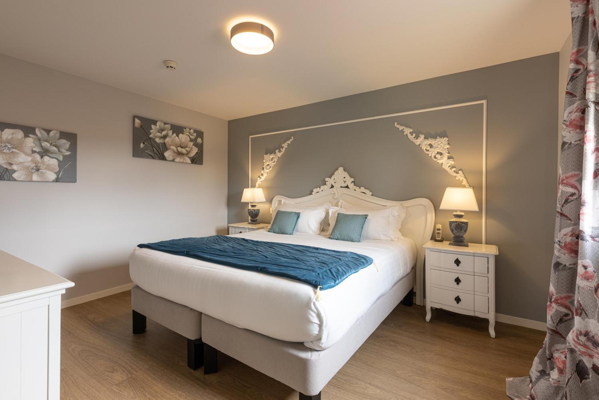 Hotel-Restaurant Des Augustins Saint-Cyprien  Ngoại thất bức ảnh